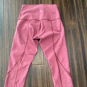Lululemon scalloped bottom crop leggings